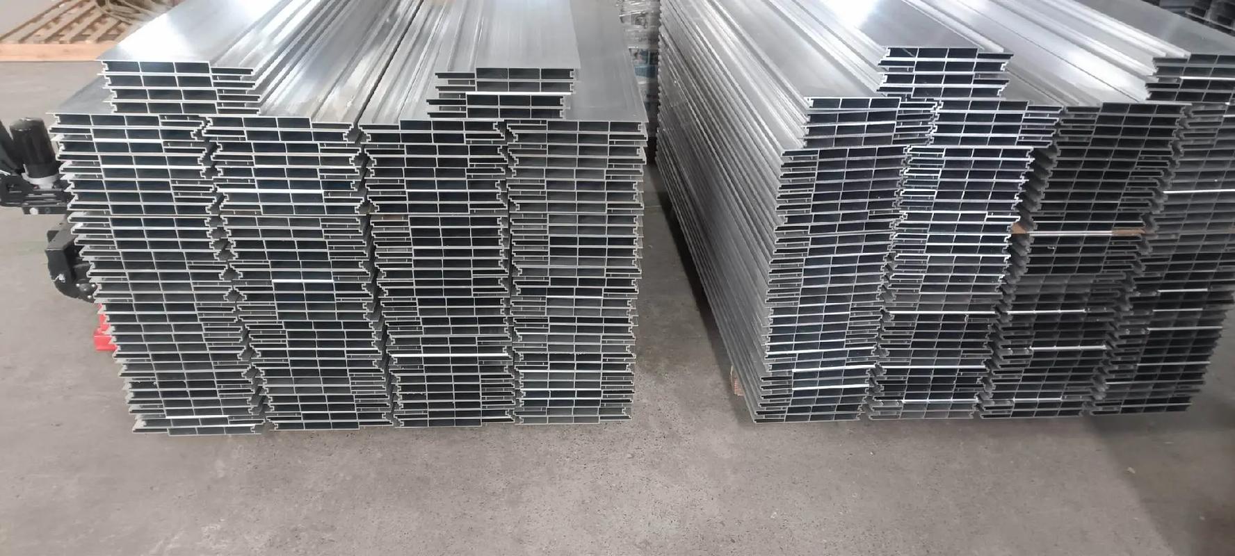 Hamar minutu aluminioaren estrusioaren primer irakurtzeko eta ulertzeko